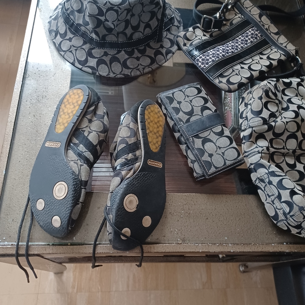 Coach Bundle - image 3